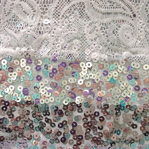 ✨CLEARANCE✨  Quacker Factory Gray Sequin Lace Top Size XL - Picture 3 of 7